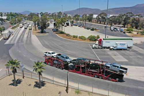 Toyota llevará parte de su producción de México a EU   