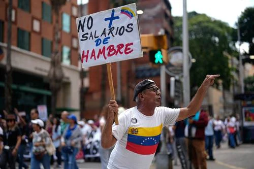 Protestan organizaciones sindicales en Venezuela; exigen aumento salarial   
