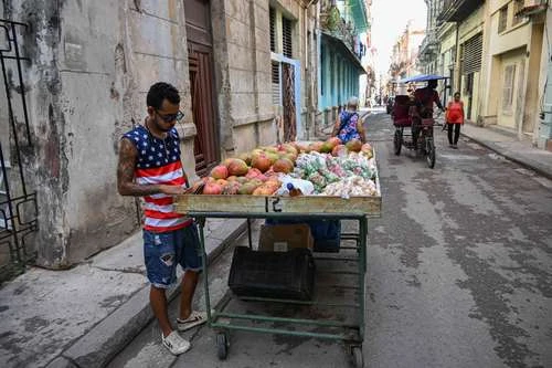 Se desvía petrolero con 300 mil barriles cargados en un puerto ruso; su destino final era Cuba    