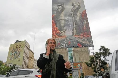 Sin acuerdo, seguirá el bloqueo a puertos de Irán, advierte Trump   