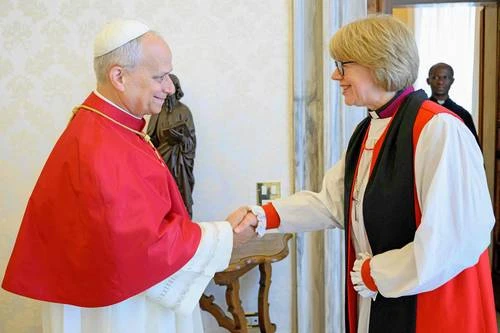 Recibe el Papa a Arzobispa de Iglesia Anglicana   