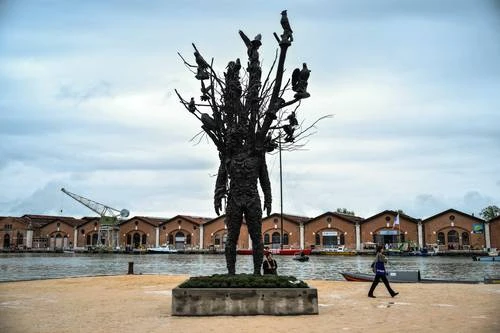 Monumento para las aves   