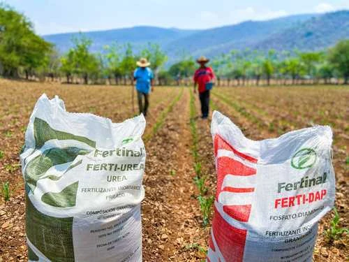 Cayeron 20% las importaciones de fertilizantes de enero a abril   