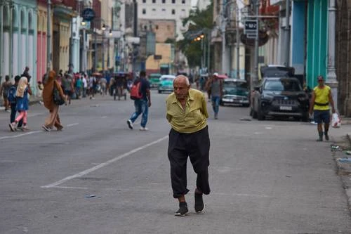 Nos defenderemos con el respaldo del pueblo, pese a amenazas de EU: Cuba   