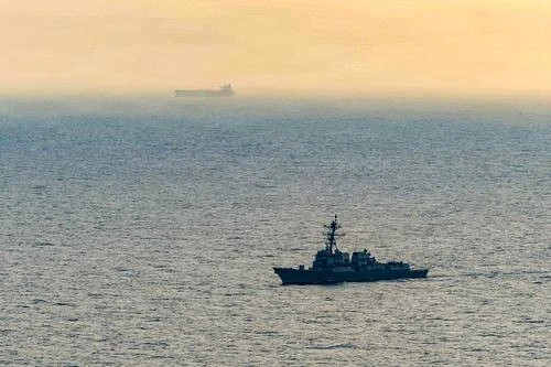 Interceptó EU barco que llevaba “regalo” de China a Irán: Trump   