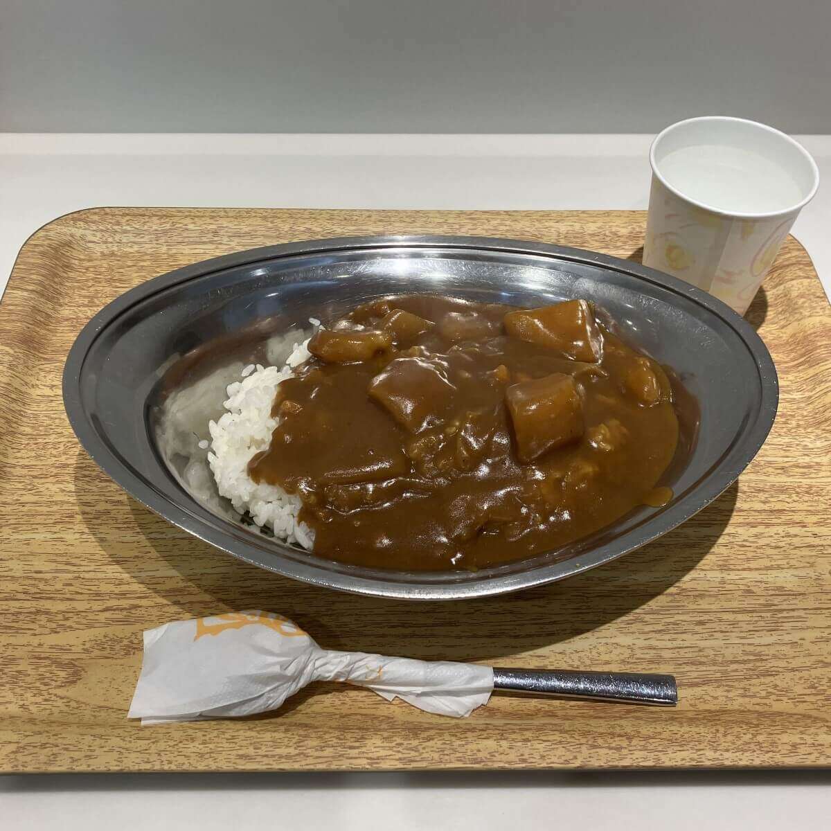 十勝地方で「ココイチ」を撤退に追い込んだカレーチェーン「インデアン」の魅力とは