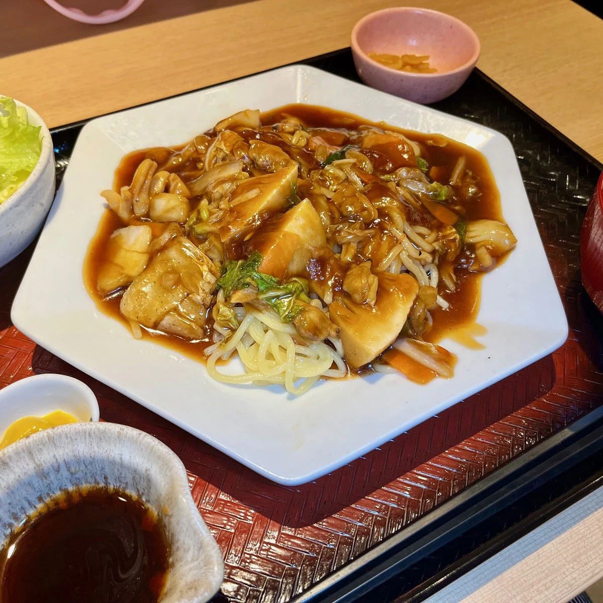大戸屋の春限定メニュー「春ごはん」実食レビュー！黒酢あんかけ焼きそばの味は？