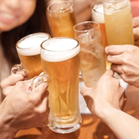 昨年はもっとスゴかった!?　「365酒場」生ビール1杯分価格で“飲み放題”期間限定サービスの太っ腹比較