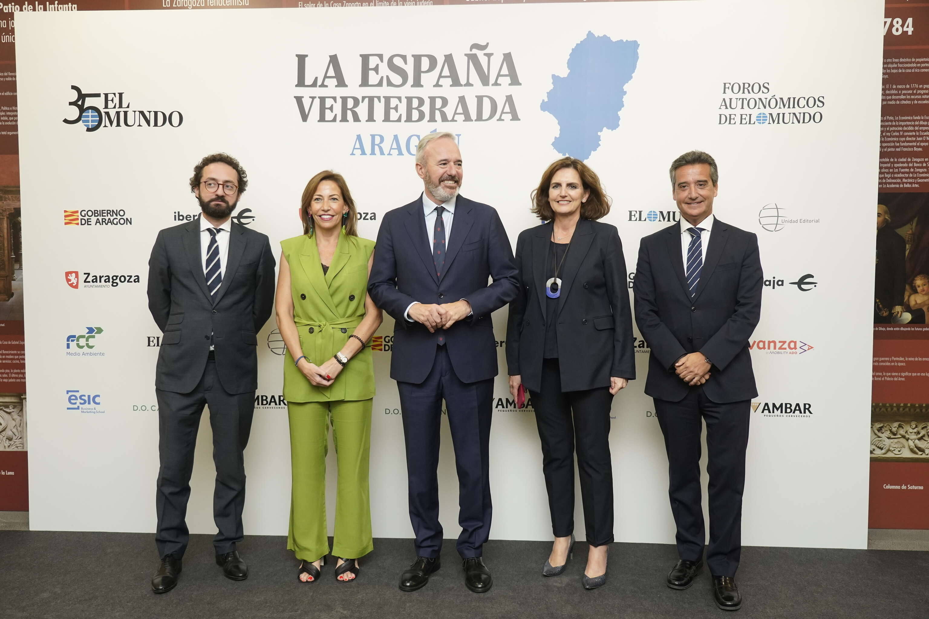 Políticos, empresarios y banqueros en el Foro Autonómico organizado por El Mundo en Aragón