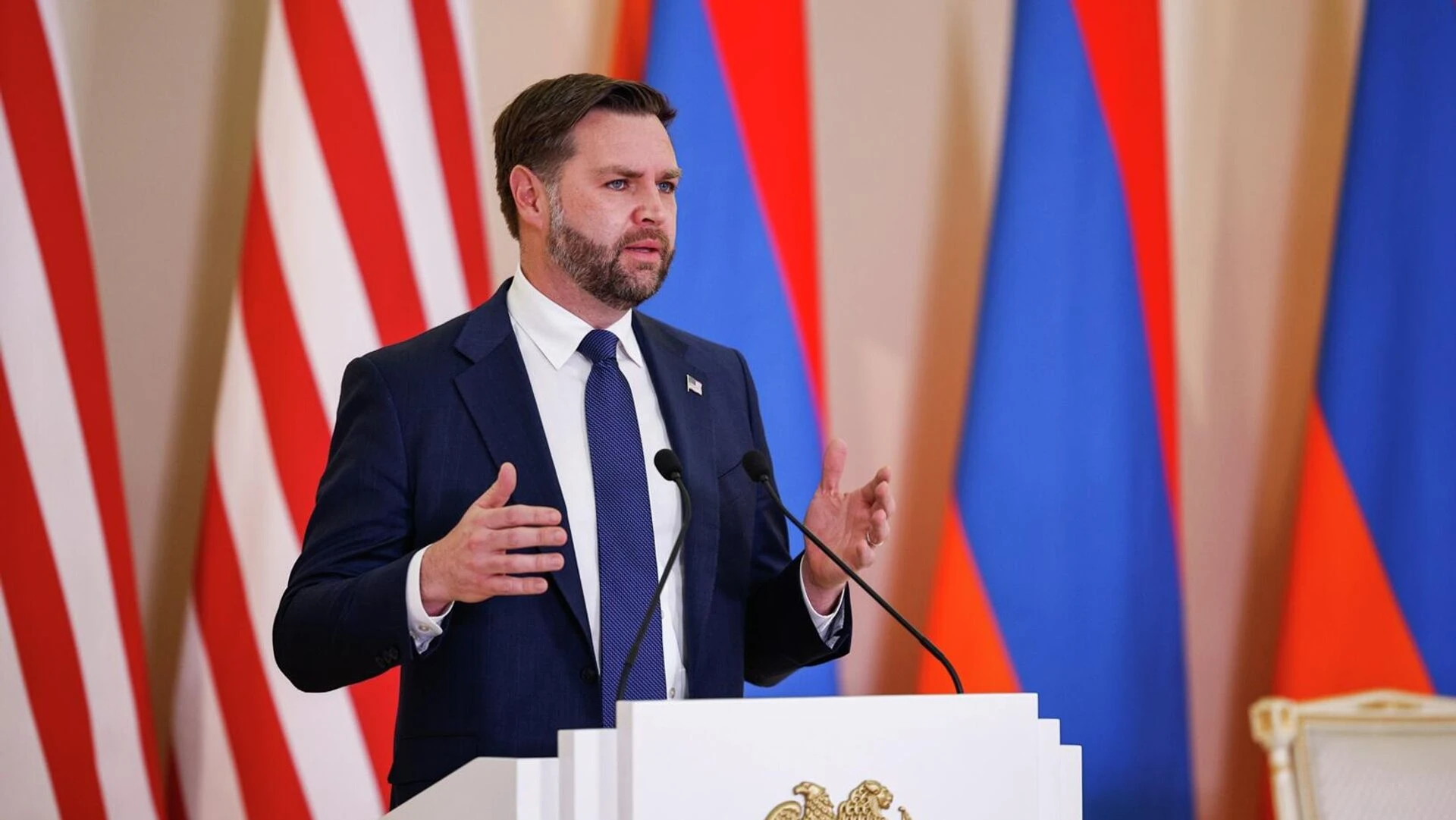 Если Иран не откроет Ормузский пролив, ход переговоров с США изменится - Вэнс