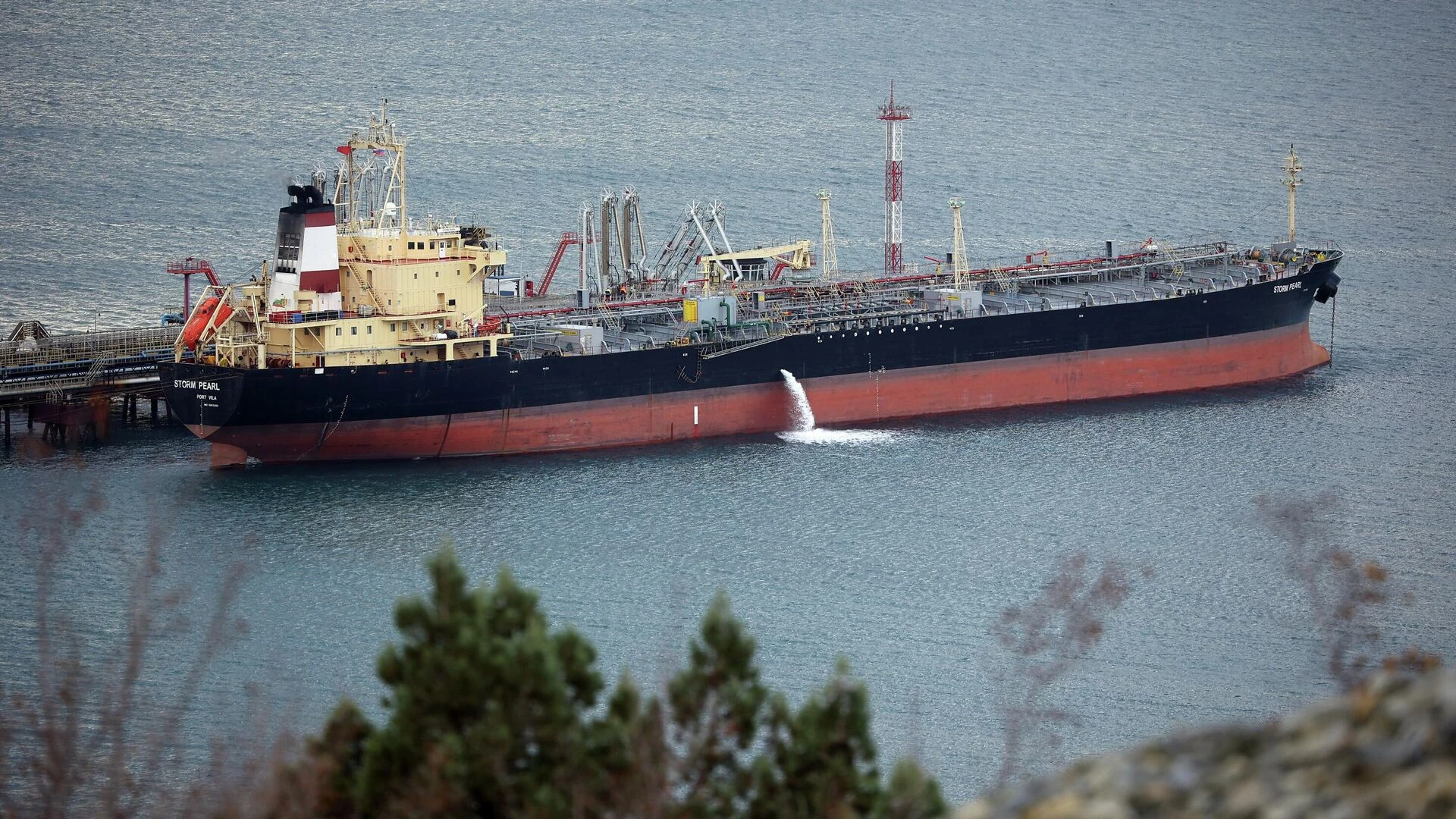 Минфин США продлил лицензию на транзит российской нефти через Казахстан в КНР