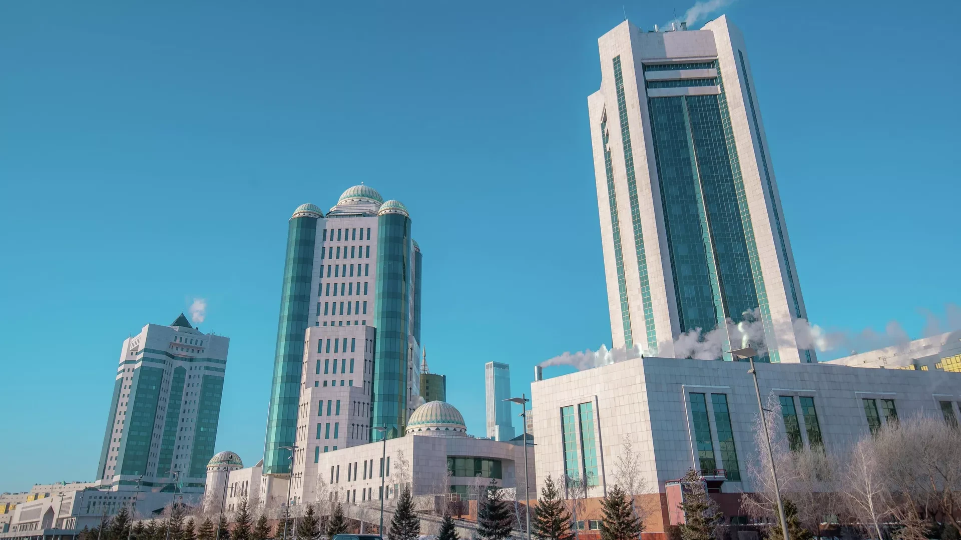 Мажилис Казахстана утвердил республиканский бюджет на 2026-2028 годы