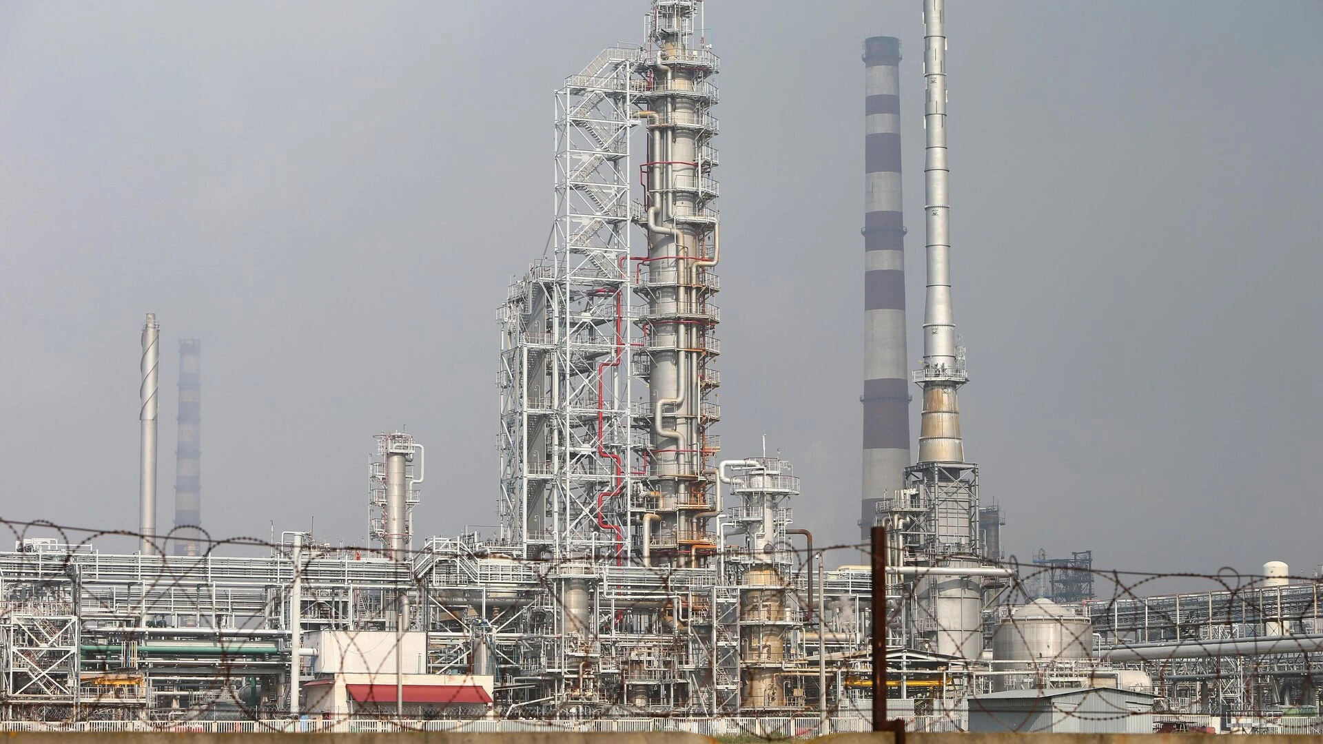 Кто играет с нефтяными коридорами? Мнение политолога Ашимбаева по ситуации с 