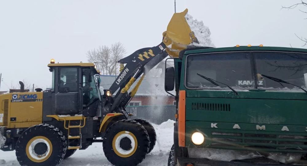 Больше 20,5 тысячи кубометров снега вывезли и Нур-Султана за ночь
