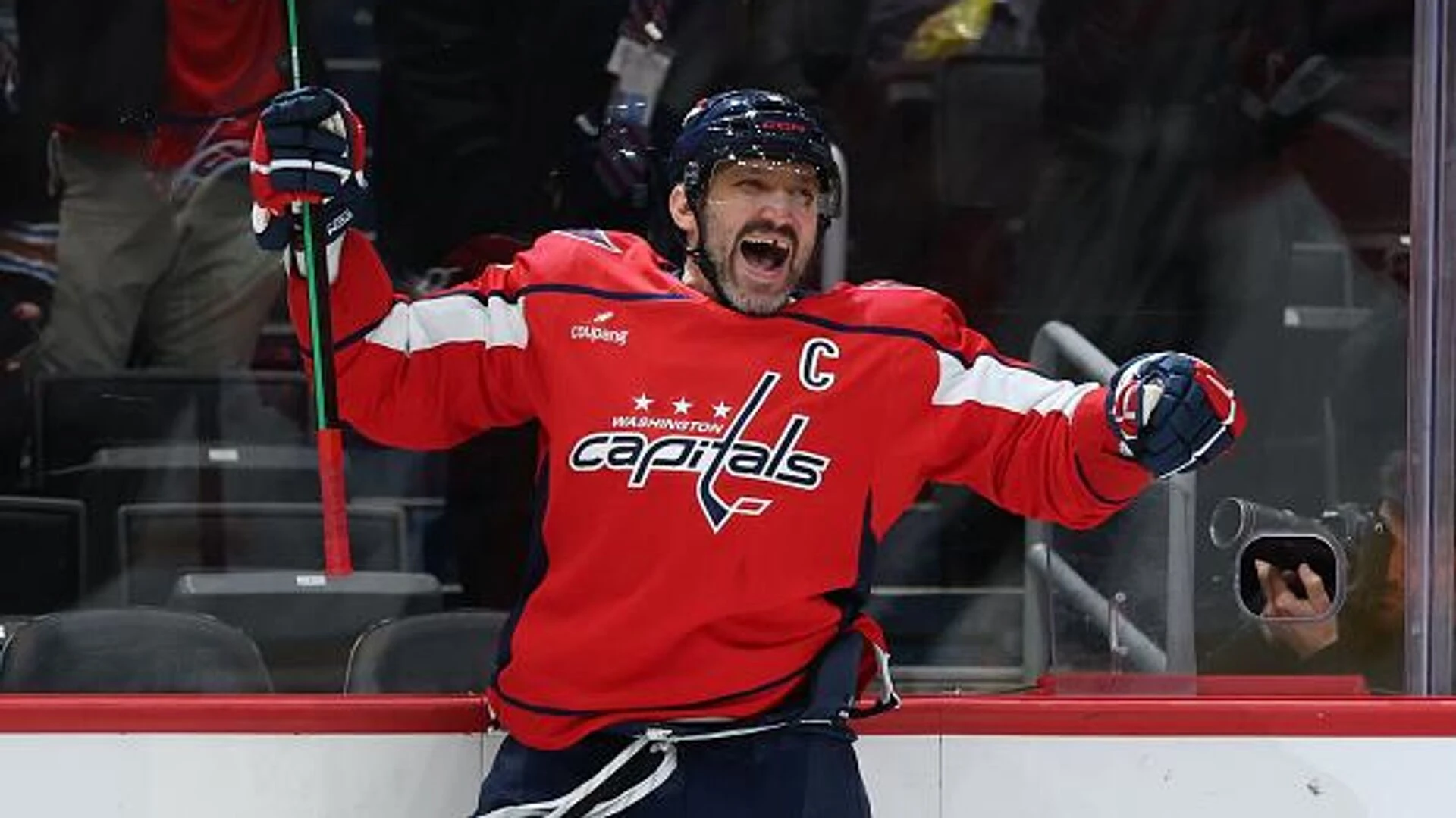 Овечкин забросил 900-ю шайбу в НХЛ