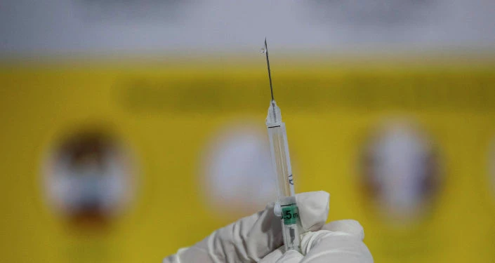 К заблокировавшим вакцину AstraZeneca добавились еще две европейских страны