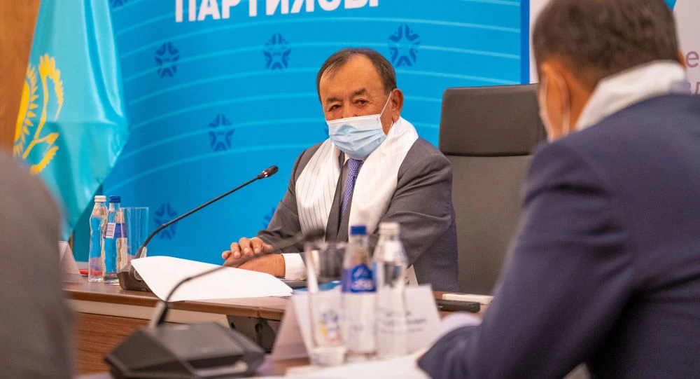 Лидер партии Adal ответил на слухи, что его поддерживает зять Назарбаева