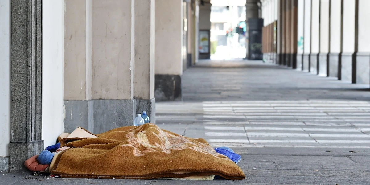 1 minuto faAnche i detenuti senza casa potranno scontare la pena fuori dal carcereIl ministero della Giustizia ha istituito per la prima volta un elenco di strutture e ha messo dei soldi, ma non è detto che funzionerà