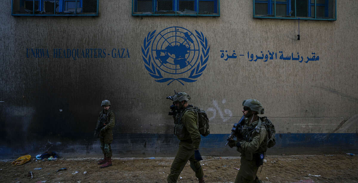 Sono entrate in vigore le leggi israeliane contro l’UNRWAVietano all'agenzia dell'ONU per i palestinesi di lavorare nel paese, con possibili gravi conseguenze per la Cisgiordania e la Striscia di Gaza: per ora c'è molta confusione