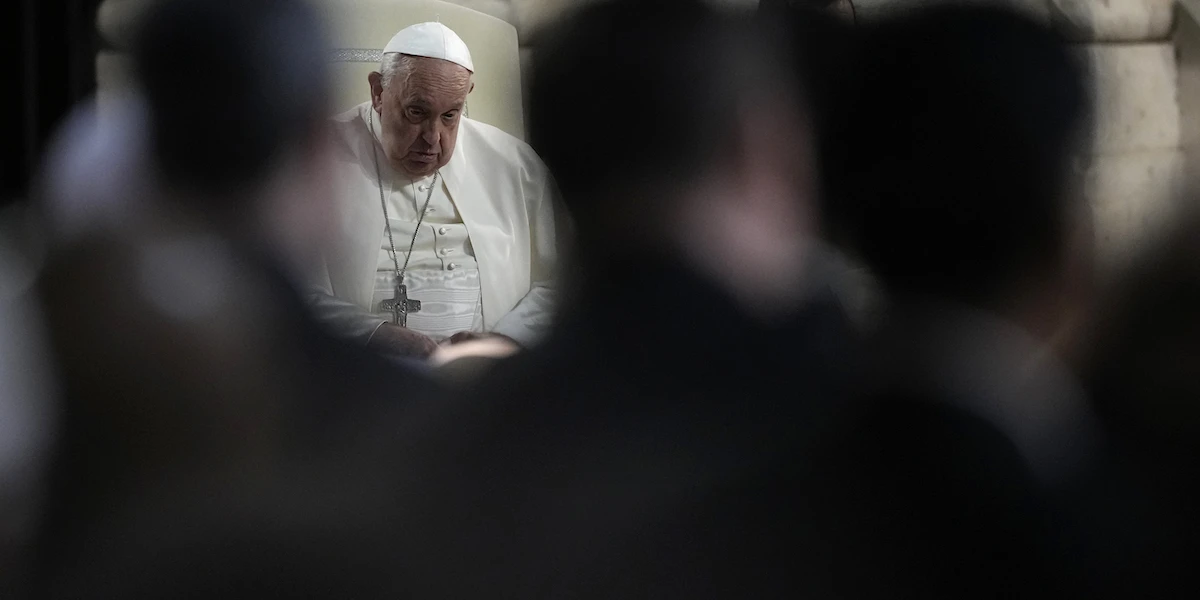 Le prime reazioni alla morte del PapaIl capo della Chiesa cattolica aveva 88 anni ed era malato da tempo: tutti gli aggiornamenti e le notizie man mano che arrivano