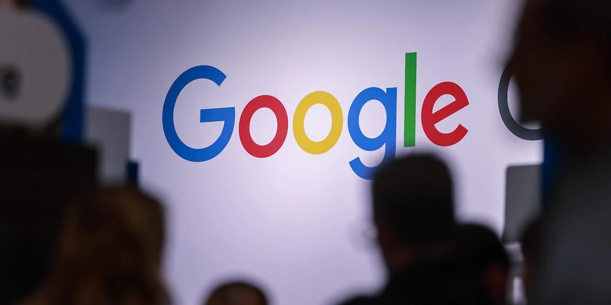 È iniziato il processo che potrebbe spezzare Google in dueIl dipartimento di Giustizia degli Stati Uniti ha chiesto a un giudice federale di imporre all'azienda di vendere Chrome