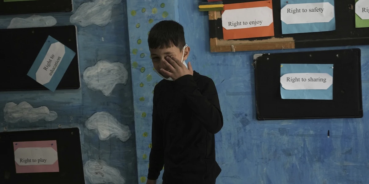 pochi secondi faA Gerusalemme Est sei scuole per bambini palestinesi non hanno riapertoErano state chiuse a maggio come conseguenza delle leggi israeliane contro l'UNRWA, lasciando senza lezioni circa 600 studenti