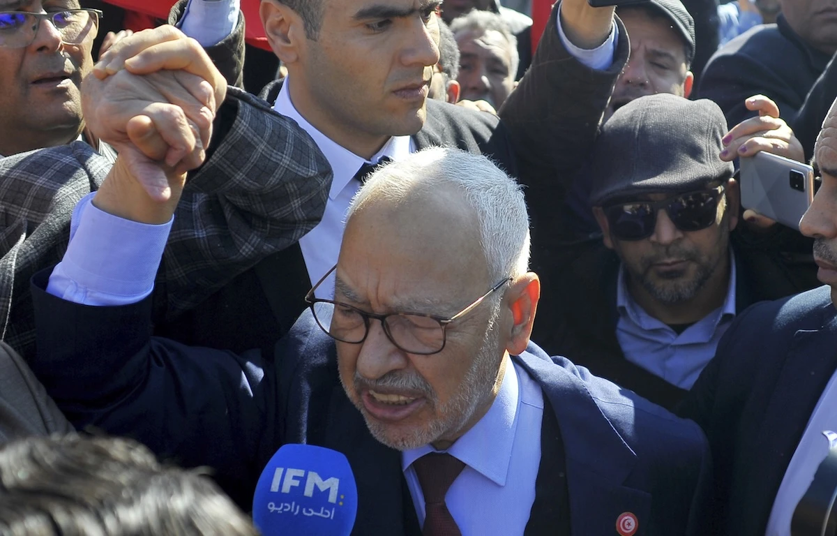 20 ore faRached Ghannouchi, uno dei principali oppositori politici del presidente tunisino Kais Saied, è stato condannato all’ergastolo