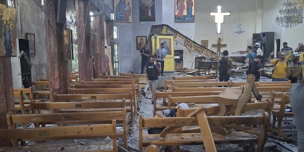 C’è stato un attacco suicida in una chiesa di Damasco, in Siria: ci sono morti e feriti