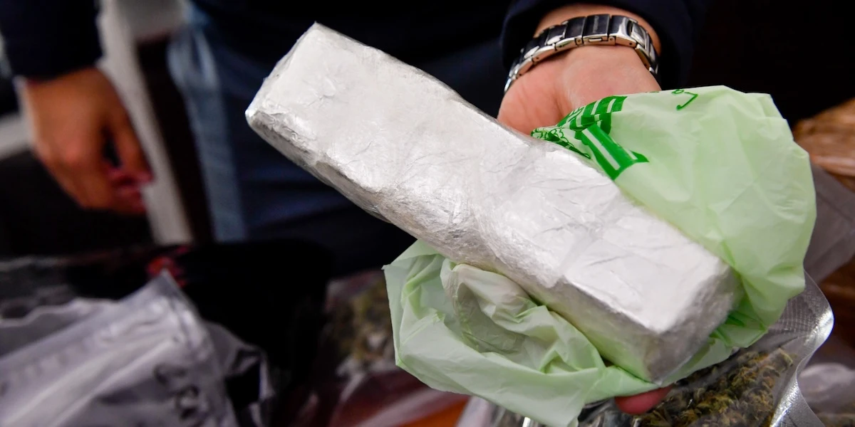 Nel 2024 c’è stato il record di morti per cocaina accertate dalla poliziaPer la prima volta sono stati gli stessi dei casi di overdose da oppiacei, cioè principalmente eroina