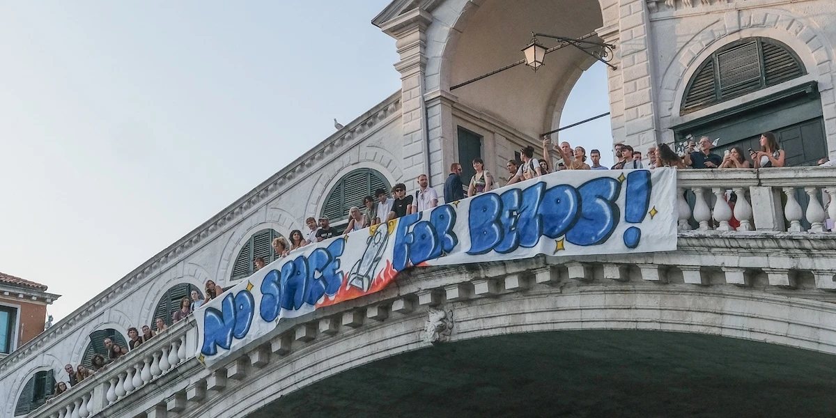 E insomma, questo matrimonio di Jeff Bezos a VeneziaCosa si sa dell'evento e di chi parteciperà, che impatto avrà sulla città e perché ci sono tante contestazioni