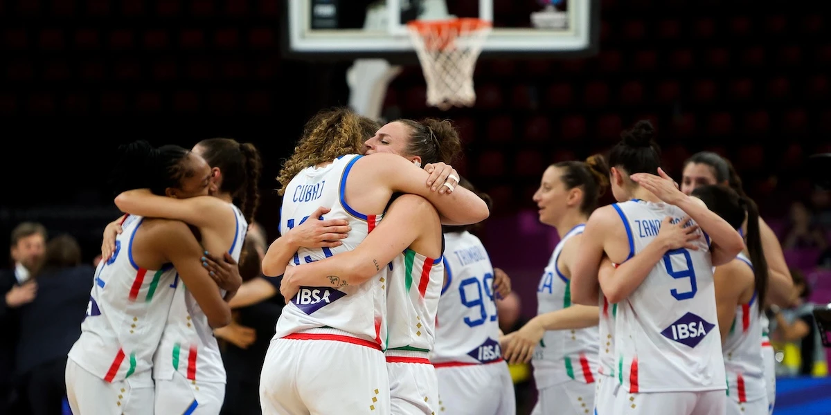 La partita più importante degli ultimi 30 anni per l’Italia femminile di basketAlle 19:30 gioca contro il Belgio la semifinale degli Europei, dove è arrivata un po' a sorpresa e un po' no