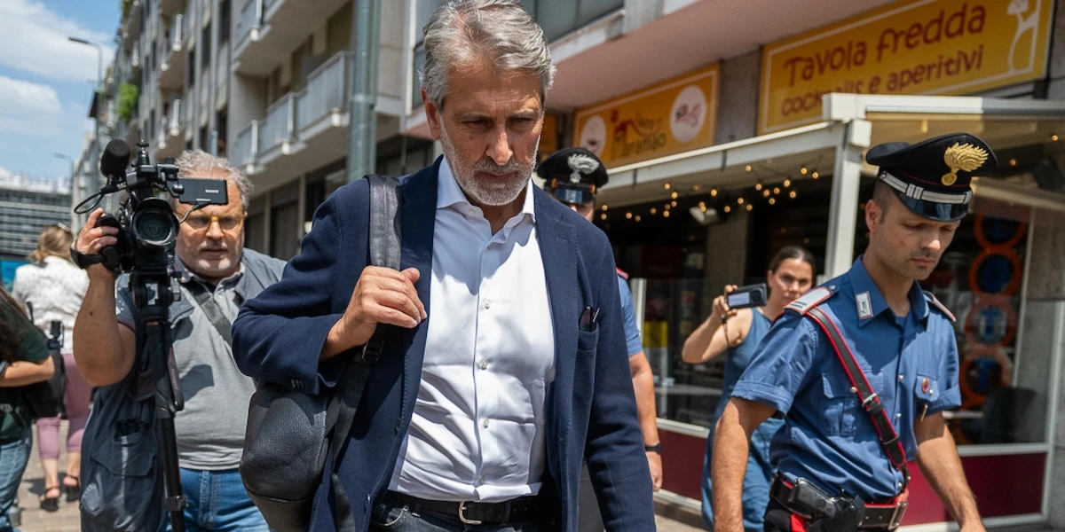 3 minuti faCome stanno cambiando le accuse nell’inchiesta sull’urbanistica di MilanoIl tribunale del riesame dice che l'ex assessore Tancredi si sarebbe messo a disposizione dei privati, pur senza firmare provvedimenti illegittimi