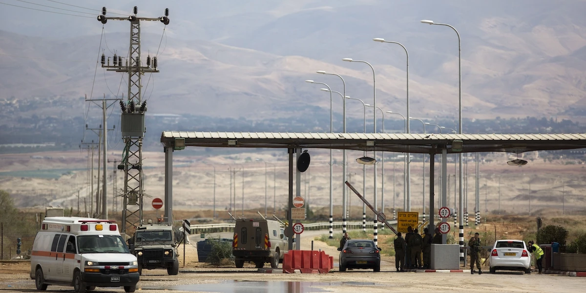 2 minuti faDa mercoledì Israele chiuderà a tempo indeterminato l’unico valico al confine tra Giordania e Cisgiordania