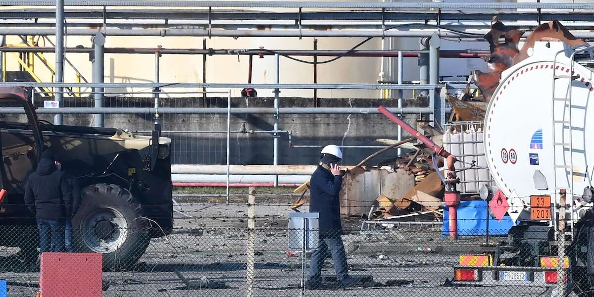 Ci sono nove persone indagate per l’esplosione dello scorso dicembre a Calenzano, per cui è sotto indagine anche Eni