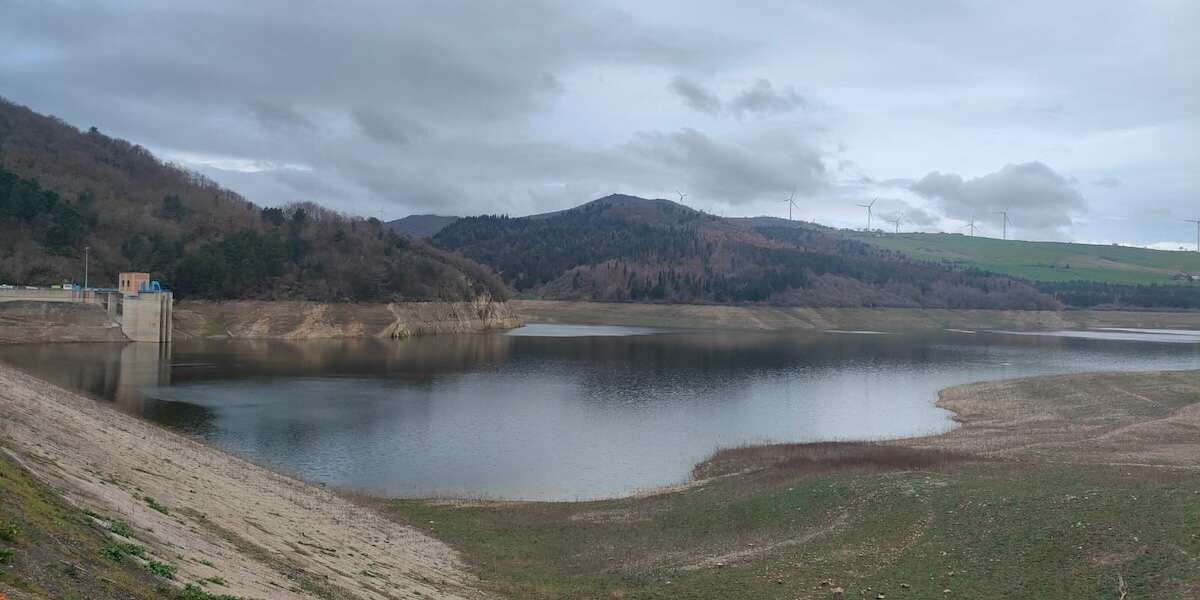 Quest’anno non ci sarà abbastanza acqua per l’agricoltura nel Tavoliere delle PuglieIn provincia di Foggia la siccità continua, e la disponibilità di acqua è la metà di quella che servirebbe