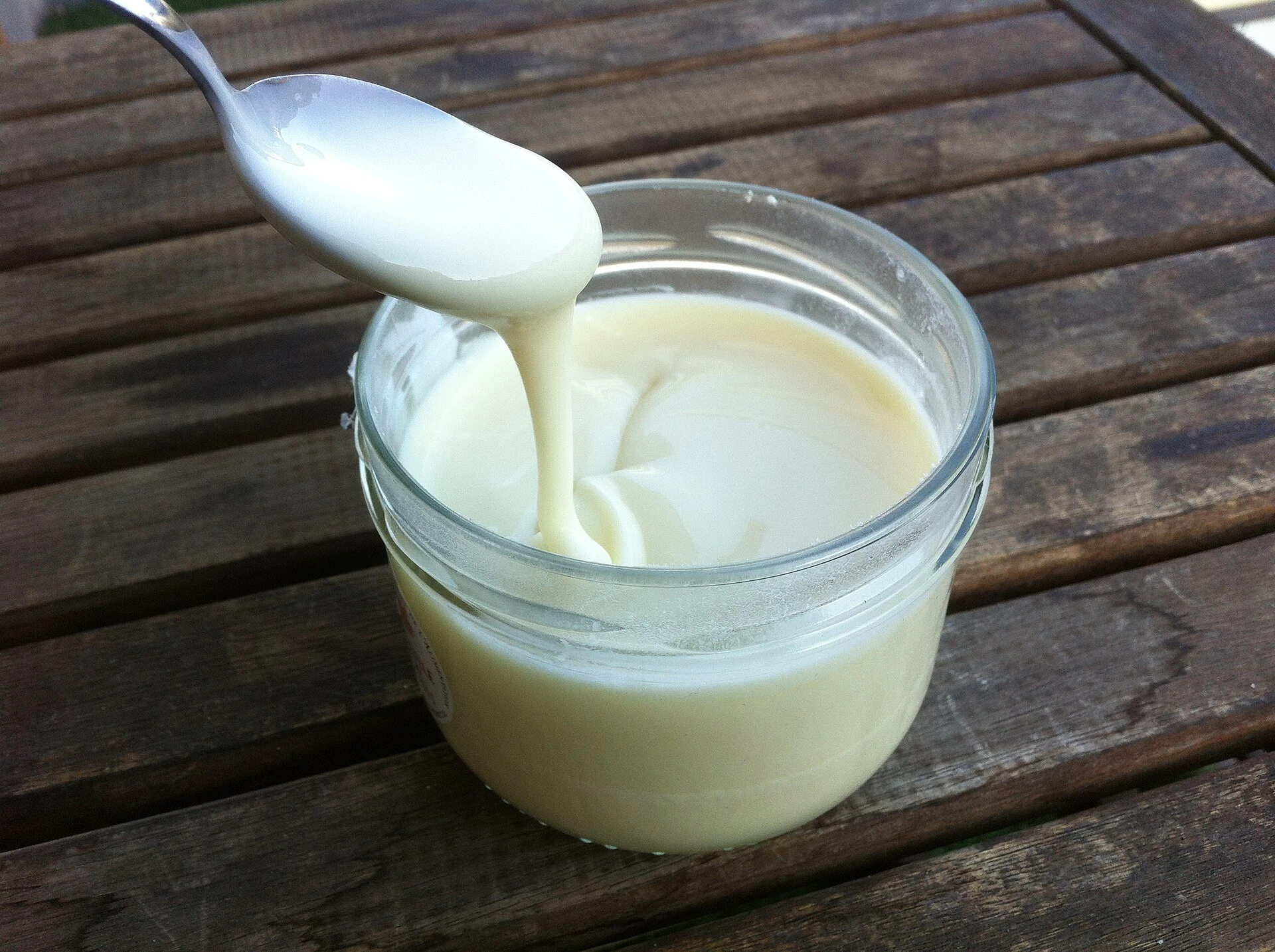 3 minuti faQuesto colloso formaggio francese sta avendo un successo improvvisoDopo che alcuni influencer hanno scoperto che costa poco ed è ipocalorico