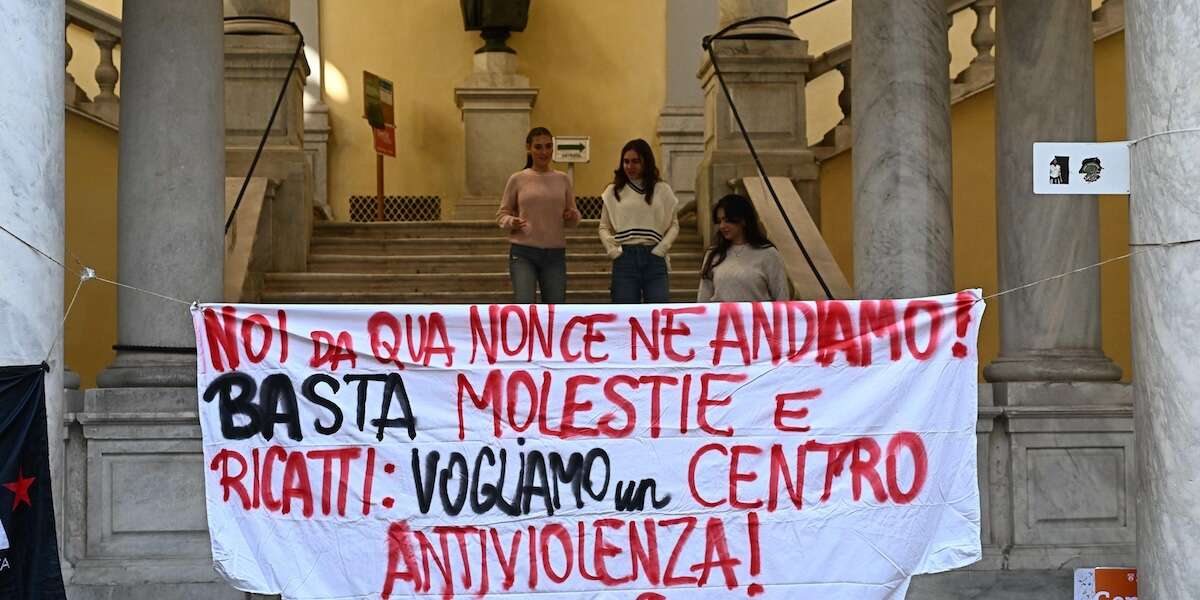 Gli abusi e le molestie nelle università italianeSecondo un’indagine a cui hanno partecipato 80 atenei su 99, tra marzo e novembre del 2024 ci sono stati 243 casi segnalati