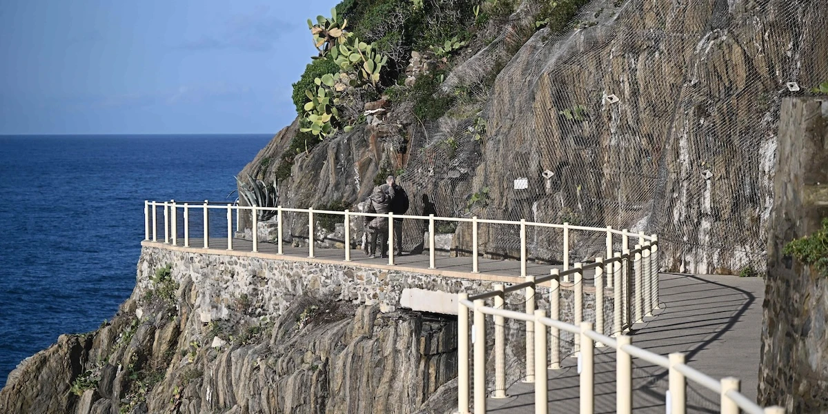 pochi secondi faUn turista australiano di 26 anni è morto dopo essere caduto in mare dalla Via dell’Amore delle Cinque Terre