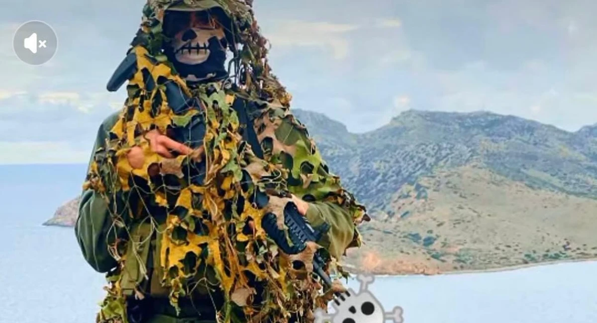 3 minuti faI soldati libici di Haftar vengono addestrati nelle basi militari italianeLo ha ricostruito il Post dalle foto pubblicate dai libici sui social: è rilevante perché l’Italia riconosce come legittimo solo l’altro governo libico