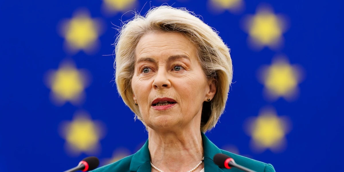 3 minuti faCos’è il “Pfizergate”Nel caso che ha portato alla mozione di sfiducia contro Ursula von der Leyen c'entrano dei vaccini, degli sms e il New York Times