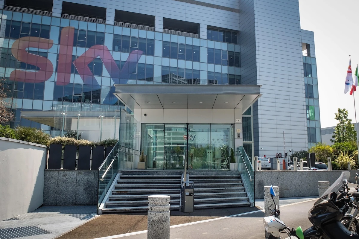 2 minuti faI due vigilanti accusati dell’omicidio di Giovanni Sala davanti alla sede di Sky a Milano nel 2023 sono stati assolti
