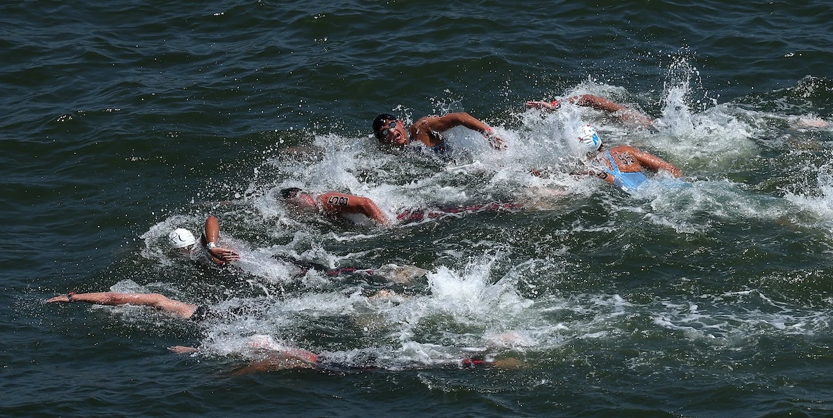 pochi secondi faIl nuoto in acque libere è in cattive acqueAlle gare di fondo dei Mondiali di nuoto a Singapore ci sono stati problemi per l’acqua troppo calda e troppo sporca: non è la prima volta