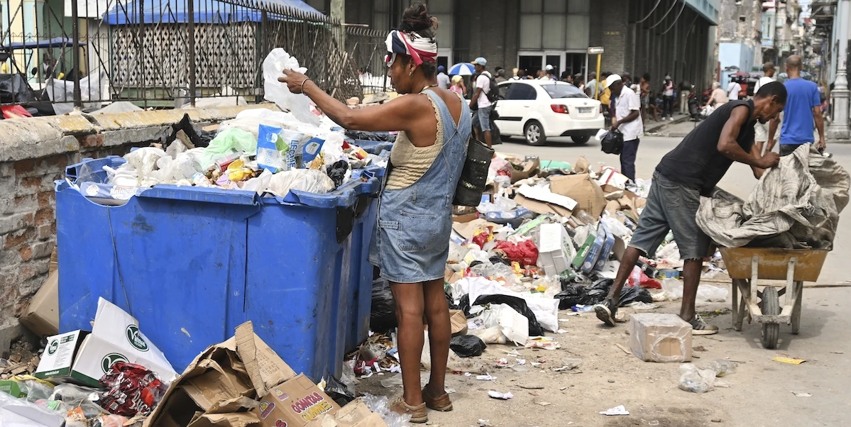 1 minuto faLa ministra cubana del Lavoro si è dimessa dopo aver detto che sull’isola non ci sono mendicanti ma persone “travestite da mendicanti”