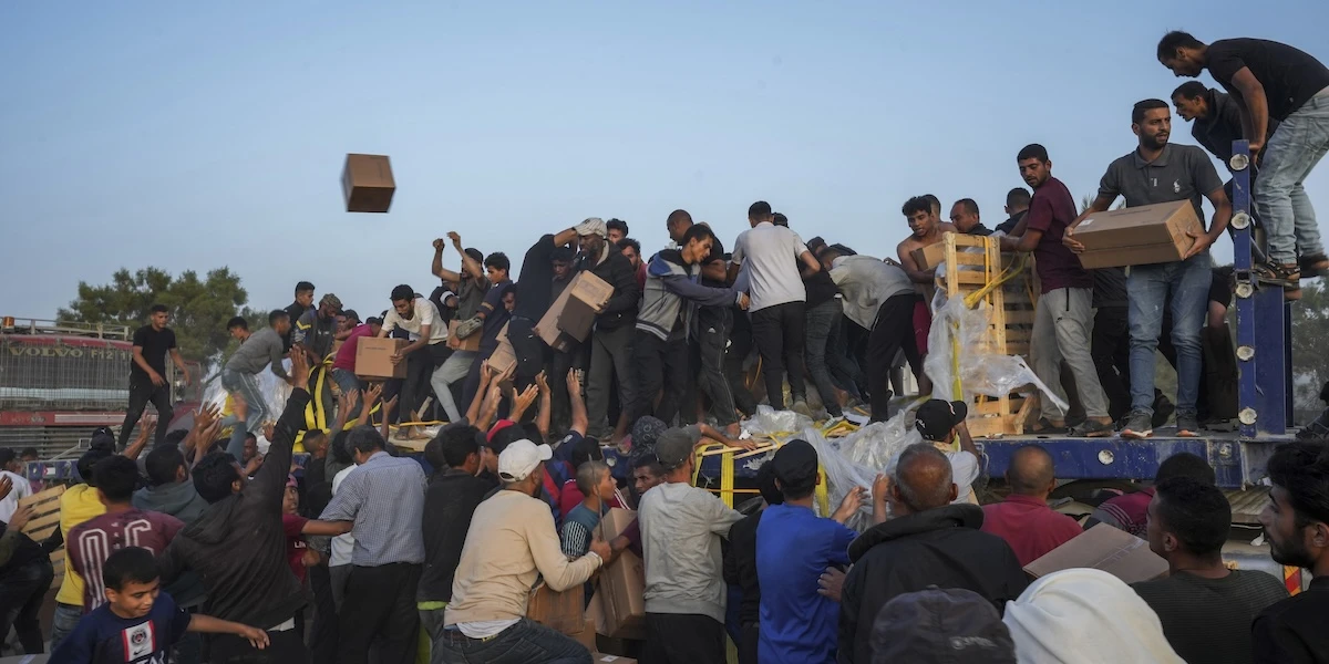 3 minuti faIl ministero della Salute della Striscia di Gaza ha detto che nelle ultime 24 ore sono morte di fame almeno 15 persone