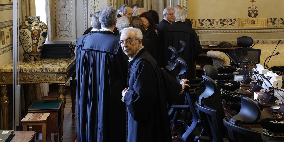3 minuti faPerché sui diritti si fanno progressi solo grazie ai giudiciL'ultima sentenza della Corte costituzionale sulle coppie di madri è l'ennesimo caso in cui hanno sopperito alle mancanze del parlamento