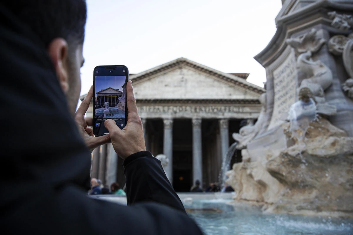 3 minuti faDal primo luglio i turisti dovranno pagare 7 euro per visitare il Pantheon a Roma