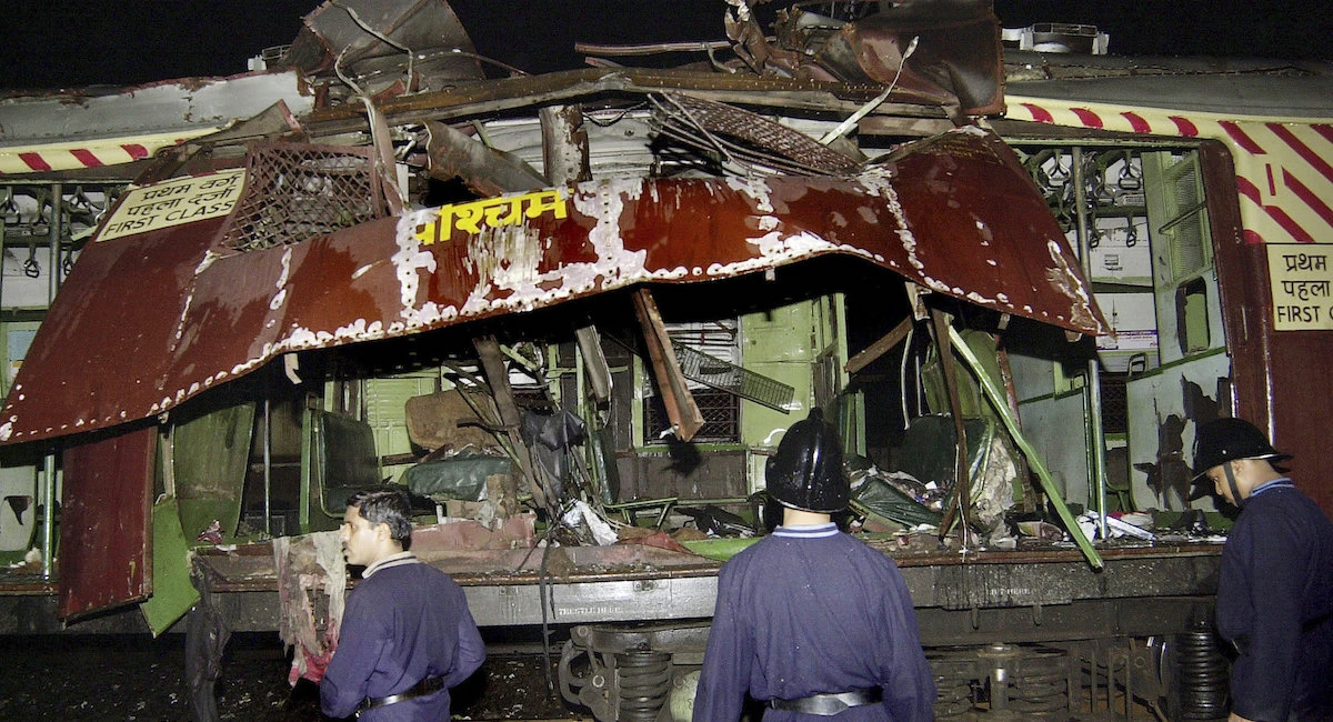 4 minuti faI 12 uomini accusati di uno degli attentati più gravi dell’India sono stati tutti assoltiPer le bombe sui treni di Mumbai del 2006 hanno passato in prigione quasi vent'anni: ora un tribunale dice che non ci sono mai state prove solide