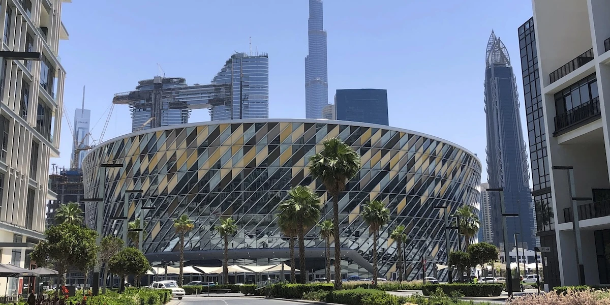 Come ci è arrivata una squadra di Dubai a giocare in EurolegaCon un sacco di soldi, ovviamente, e anche con l'aiuto di un Djokovic (non quel Djokovic, ma quasi)