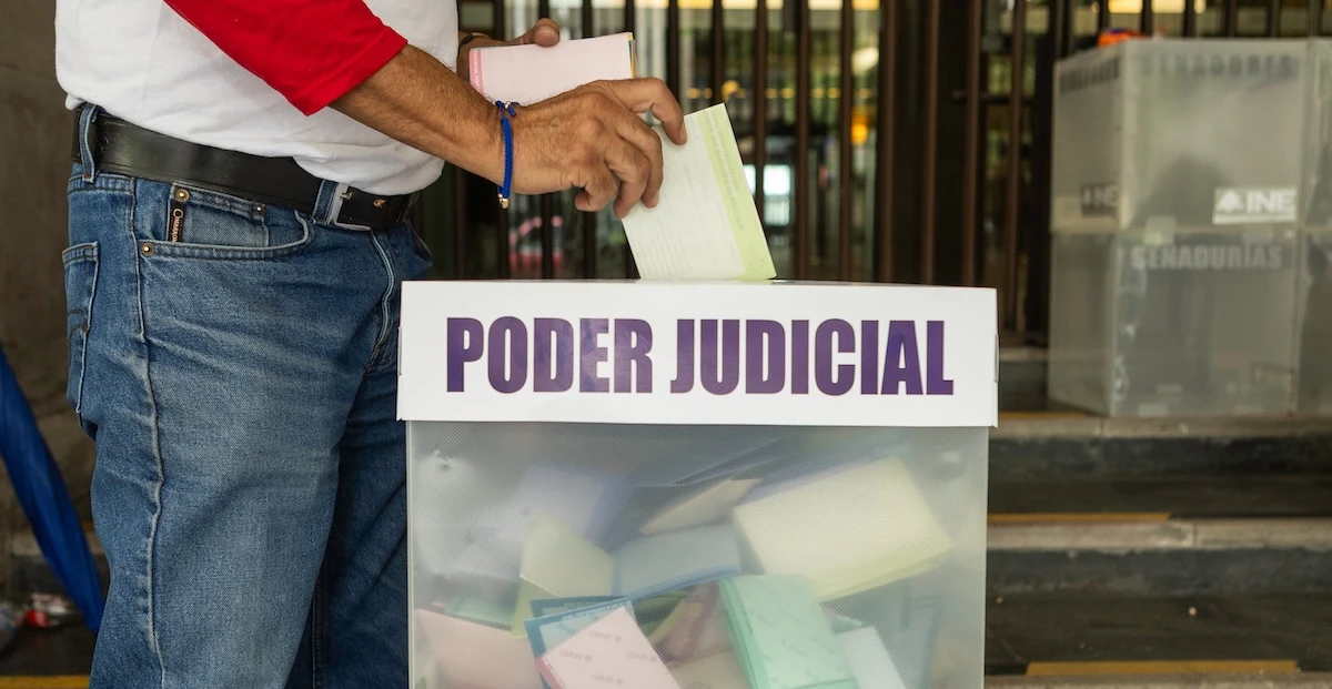 Tutte le cose andate storte nelle elezioni dei giudici in MessicoSchede incomprensibili, campagne elettorali non permesse, affluenza tra le più basse della storia del paese: alla fine ha vinto il governo