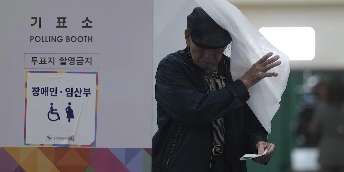 In Corea del Sud si vota per il presidente, dopo mesi di incertezzeDovuti alla rimozione del precedente, che aveva tentato di prendere il controllo del paese con la legge marziale